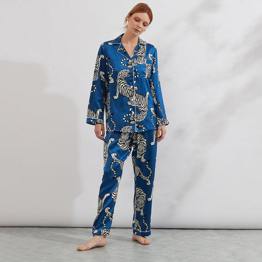 Women Silk Pajamas: The Best Type of Silk - slipintosoft