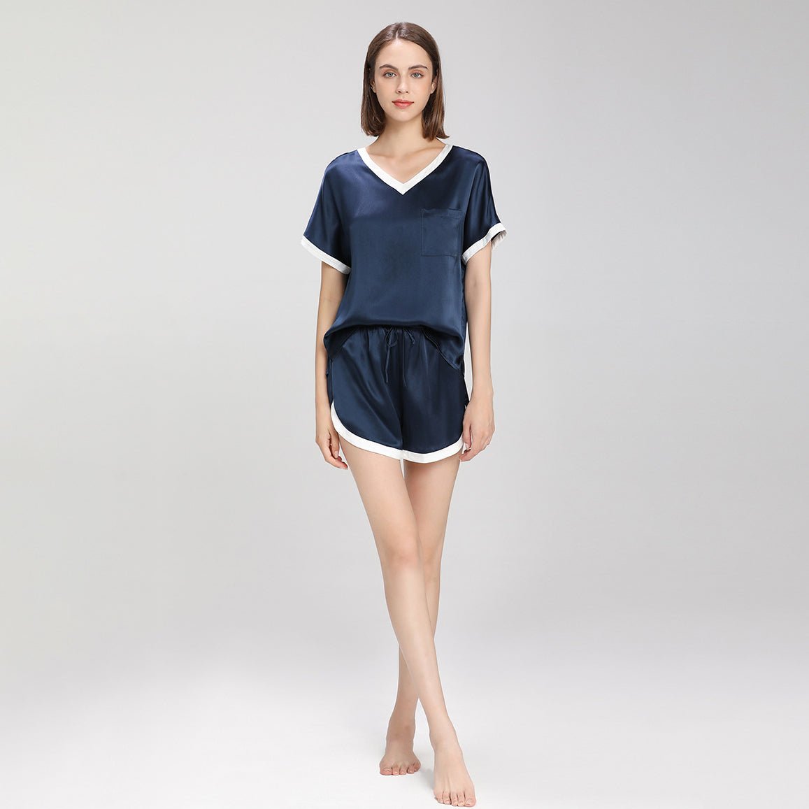 Contrast Color Short Sleeved Silk Pajama Set for Women Short Silk Sleepwear