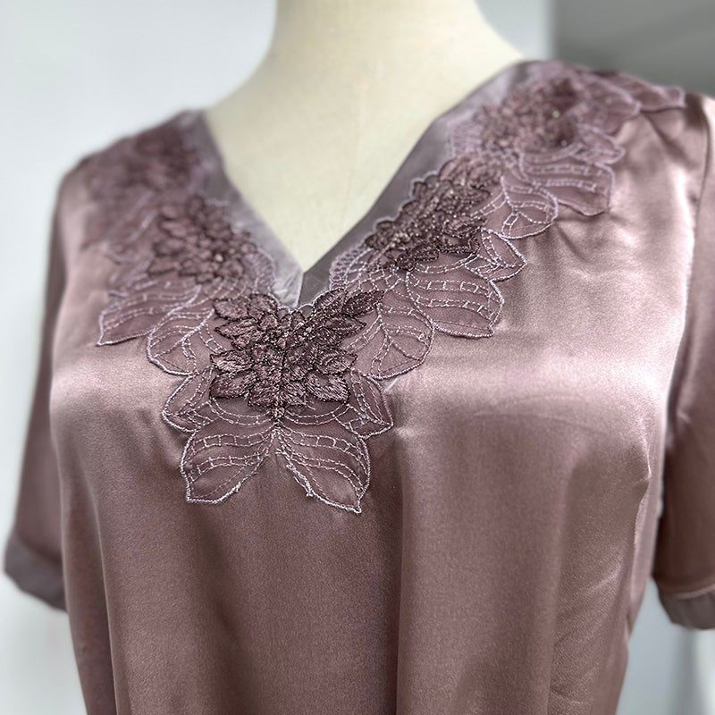 Soft Plum V - neck Short Sleeve Silk Lace Nightdress with Belt