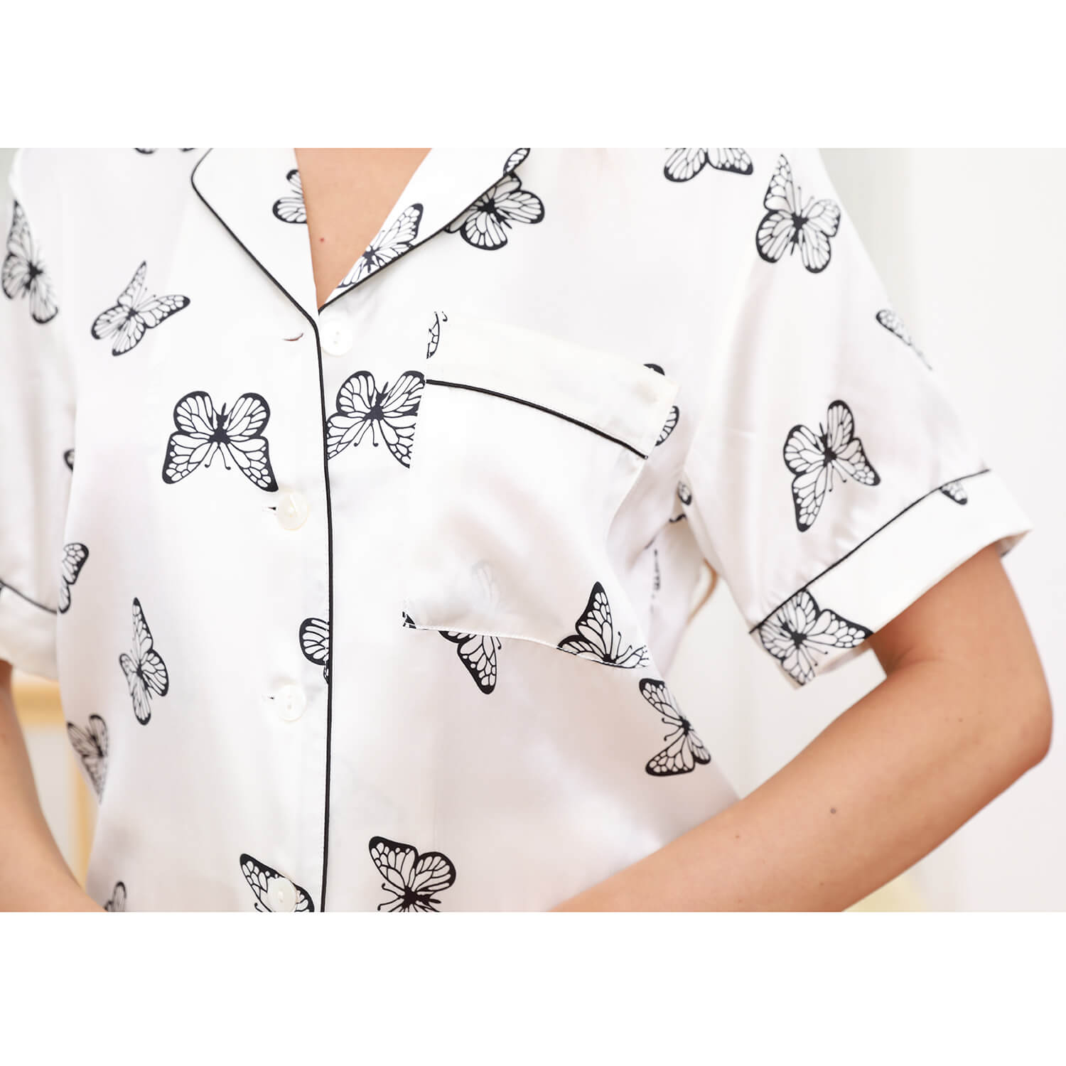 Women Butterfly Print Silk Pajamas Short Silk Sleepwear Set